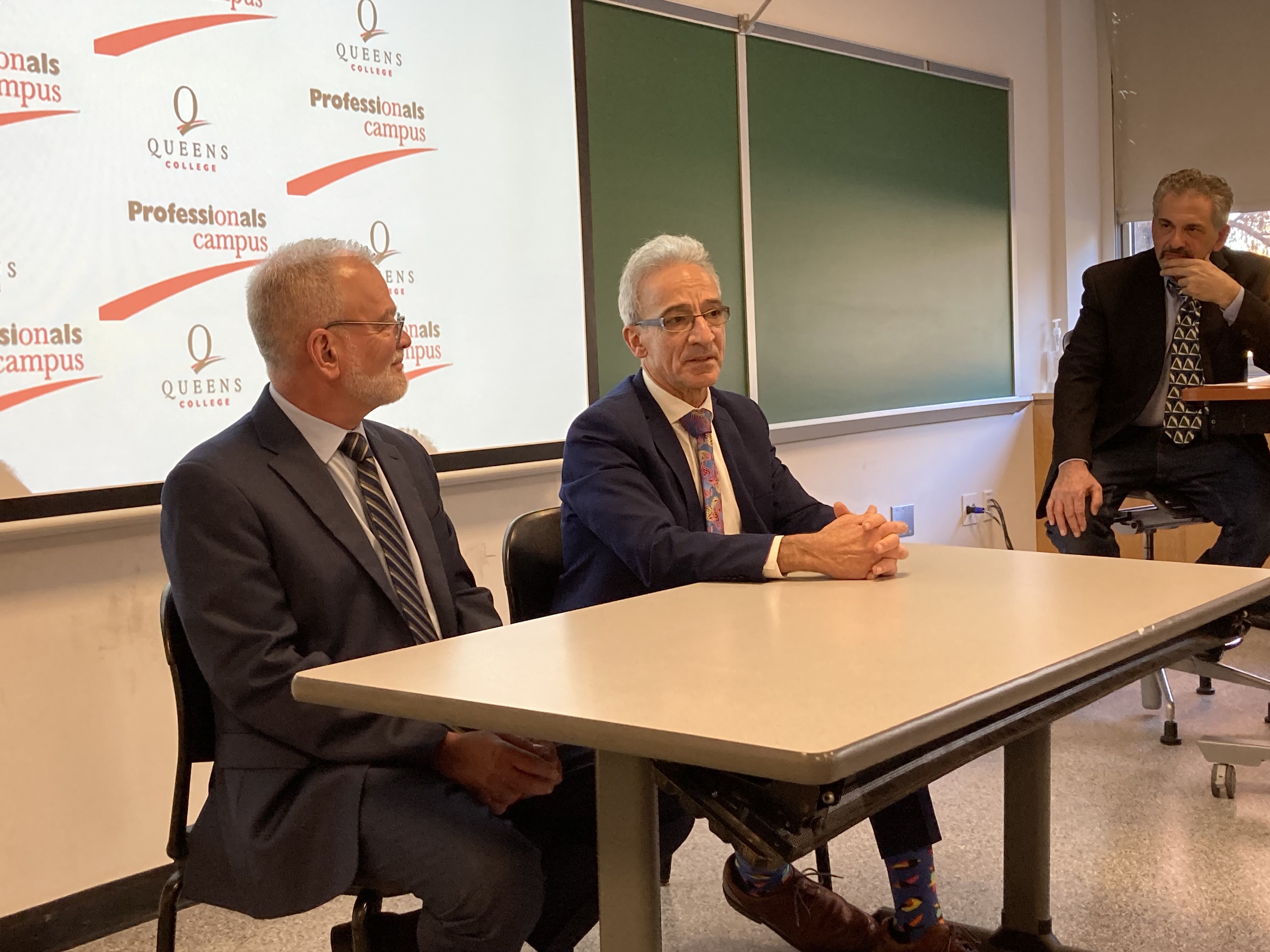 VMM Discusses the Practice of Law at Queens College