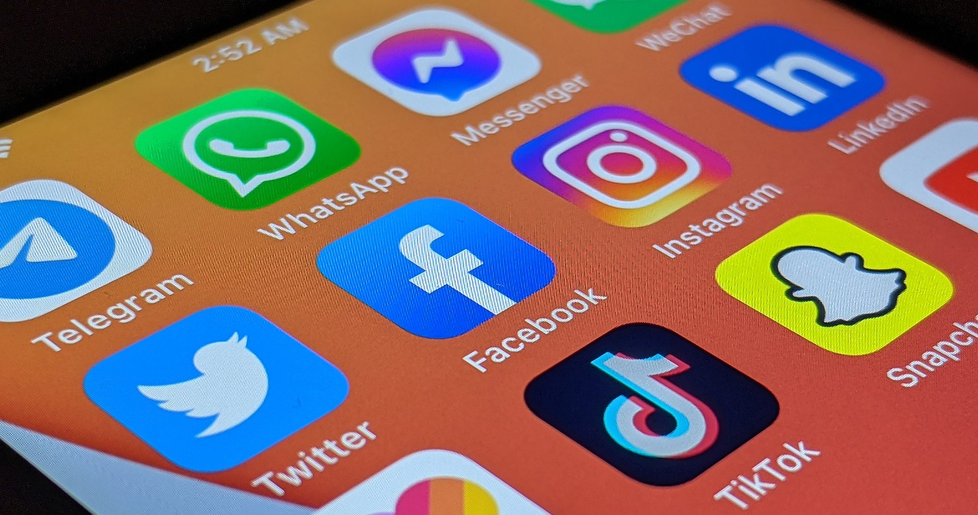 New NY Law Prohibits Employers From Requiring Employees' Social Media Logins